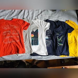 Gap lot of 6 boys size S shirts
